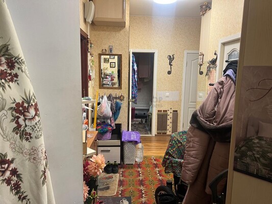 Продам двухкомнатную (2-комн.) квартиру, Михневская ул, 8, Москва г