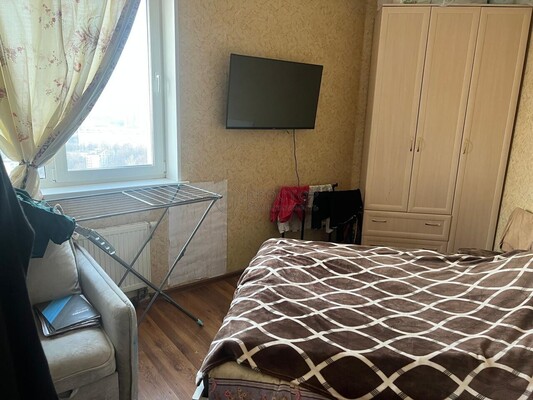 Продам двухкомнатную (2-комн.) квартиру, Михневская ул, 8, Москва г