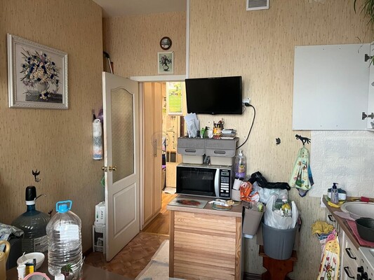 Продам двухкомнатную (2-комн.) квартиру, Михневская ул, 8, Москва г