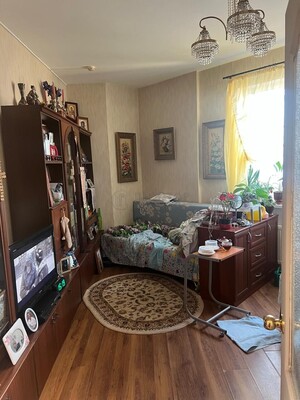 Продам двухкомнатную (2-комн.) квартиру, Михневская ул, 8, Москва г