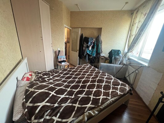 Продам двухкомнатную (2-комн.) квартиру, Михневская ул, 8, Москва г