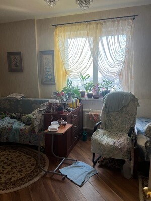 Продам двухкомнатную (2-комн.) квартиру, Михневская ул, 8, Москва г