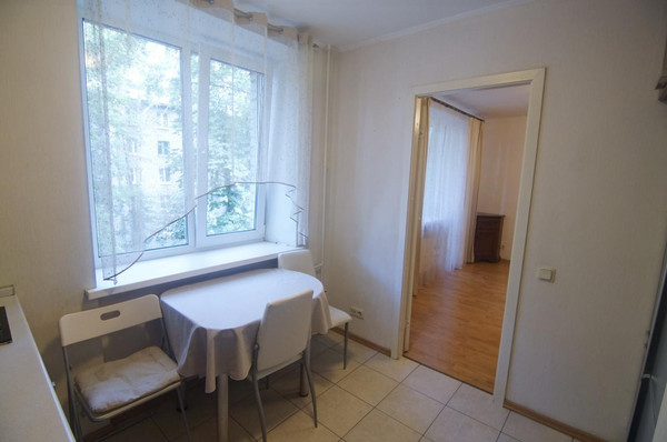 Продам двухкомнатную (2-комн.) квартиру, Оранжерейная ул, 62, Пушкин г