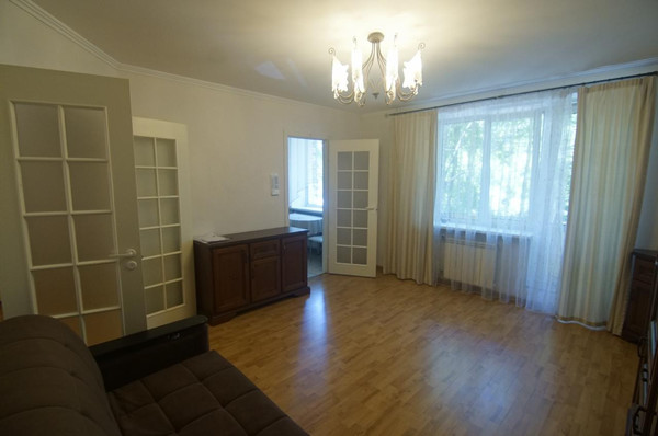 Продам двухкомнатную (2-комн.) квартиру, Оранжерейная ул, 62, Пушкин г