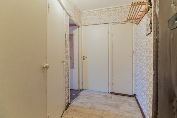 Продам двухкомнатную (2-комн.) квартиру, Тельмана ул, 42, Санкт-Петербург г