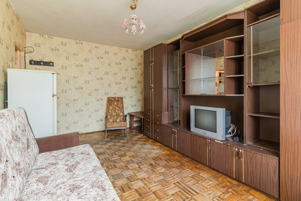 Продам двухкомнатную (2-комн.) квартиру, Тельмана ул, 42, Санкт-Петербург г