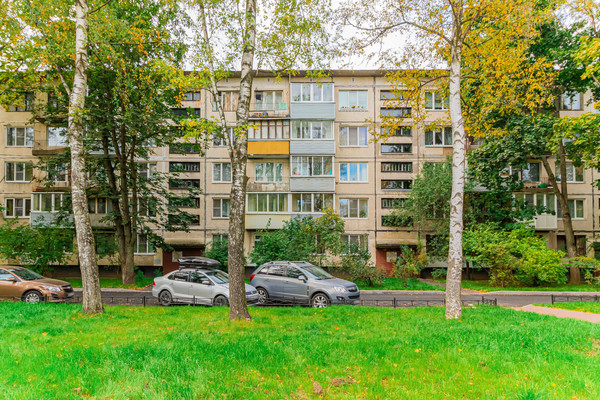 Продам двухкомнатную (2-комн.) квартиру, Тельмана ул, 42, Санкт-Петербург г