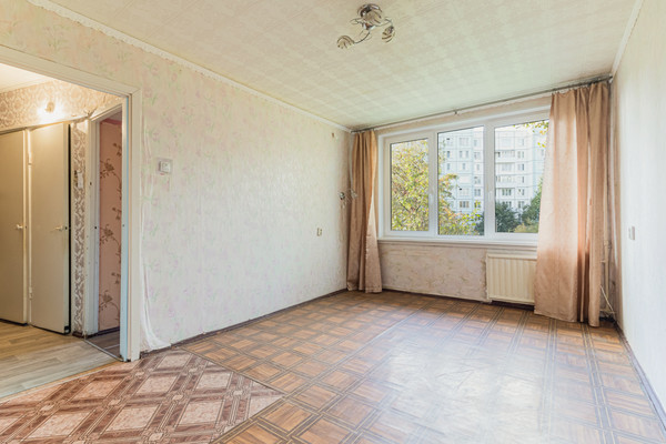 Продам двухкомнатную (2-комн.) квартиру, Тельмана ул, 42, Санкт-Петербург г