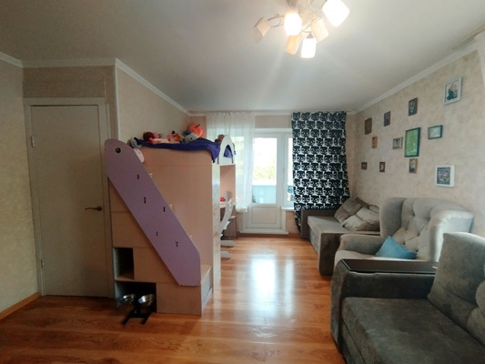 Продам однокомнатную (1-комн.) квартиру, 1-й мкр, 29, Московский г