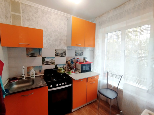 Продам однокомнатную (1-комн.) квартиру, 1-й мкр, 29, Московский г