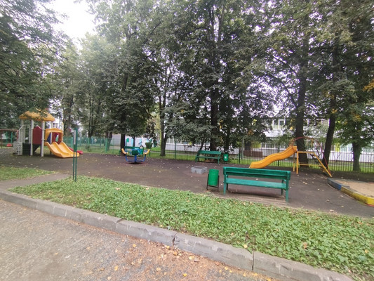 Продам однокомнатную (1-комн.) квартиру, 1-й мкр, 29, Московский г