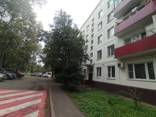 Продам однокомнатную (1-комн.) квартиру, 1-й мкр, 29, Московский г