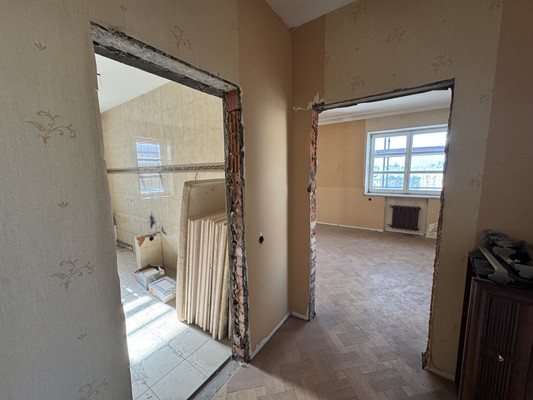 Продам многокомнатную квартиру, Ломоносовский пр-кт, 7к5, Москва г