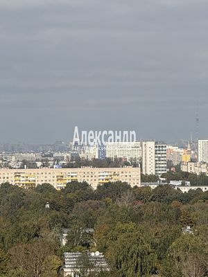 Продам многокомнатную квартиру, Краснопутиловская ул, 76к2, Санкт-Петербург г