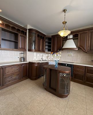 Продам многокомнатную квартиру, Краснопутиловская ул, 76к2, Санкт-Петербург г