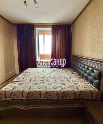 Продам многокомнатную квартиру, Краснопутиловская ул, 76к2, Санкт-Петербург г