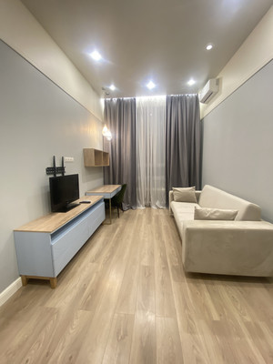 Продам однокомнатную (1-комн.) квартиру, Рябиновая ул, 7к1, Бородки д