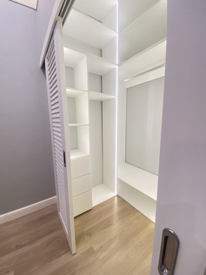 Продам однокомнатную (1-комн.) квартиру, Рябиновая ул, 7к1, Бородки д