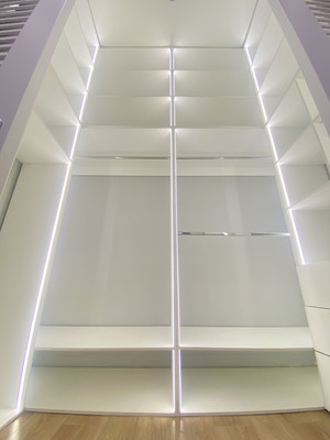 Продам однокомнатную (1-комн.) квартиру, Рябиновая ул, 7к1, Бородки д