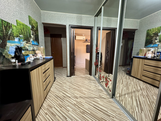 Продам двухкомнатную (2-комн.) квартиру, Центральная ул, 13, совхоза &amp;quot;Раменское&amp;quot; п