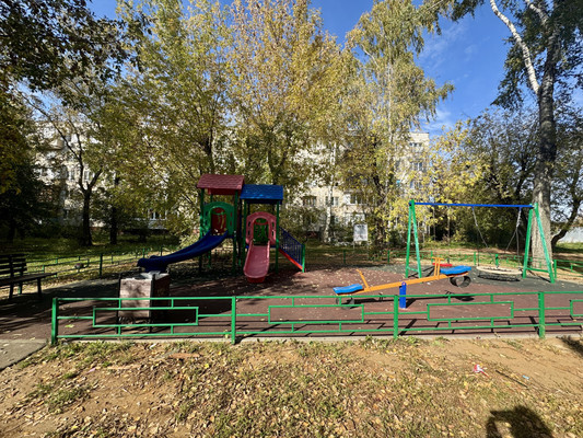 Продам двухкомнатную (2-комн.) квартиру, Центральная ул, 13, совхоза &amp;quot;Раменское&amp;quot; п