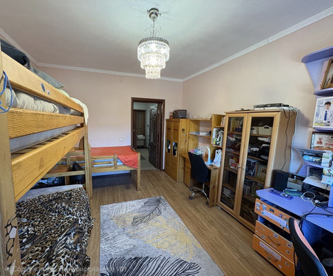 Продам трехкомнатную (3-комн.) квартиру, Старо-Кузьмихинская ул, 48, Иркутск г