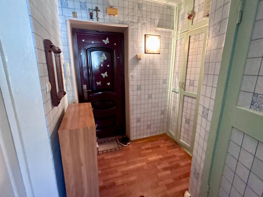 Продам однокомнатную (1-комн.) квартиру, Хибинская ул, 45к5, Астрахань г