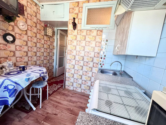 Продам однокомнатную (1-комн.) квартиру, Хибинская ул, 45к5, Астрахань г