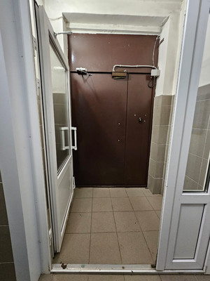 Продам многокомнатную квартиру, Мира пр-кт, 42, Великий Новгород г