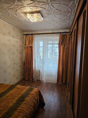 Продам многокомнатную квартиру, Мира пр-кт, 42, Великий Новгород г