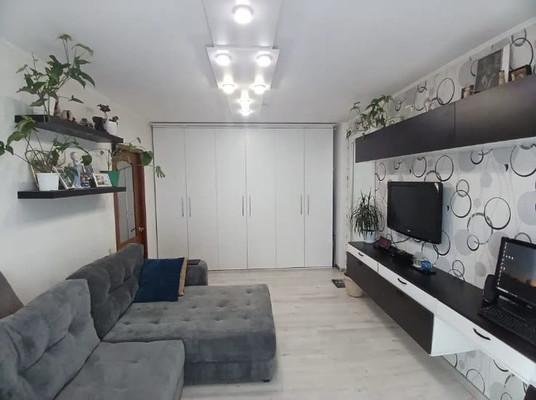 Продам двухкомнатную (2-комн.) квартиру, Ленинского Комсомола пр-кт, 34, Видное г