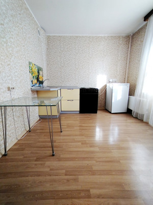 Продам однокомнатную (1-комн.) квартиру, Героев Панфиловцев ул, 9к4, Москва г
