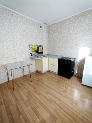 Продам однокомнатную (1-комн.) квартиру, Героев Панфиловцев ул, 9к4, Москва г