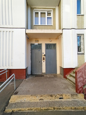 Продам однокомнатную (1-комн.) квартиру, Героев Панфиловцев ул, 9к4, Москва г