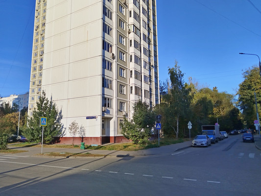 Продам однокомнатную (1-комн.) квартиру, Героев Панфиловцев ул, 9к4, Москва г