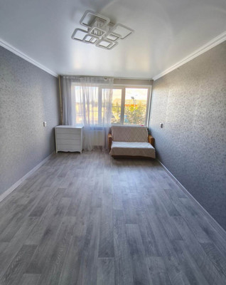 Продам трехкомнатную (3-комн.) квартиру, Лётчика Пилютова ул, 5, Санкт-Петербург г