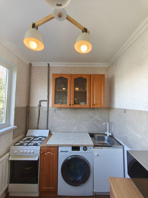 Продам трехкомнатную (3-комн.) квартиру, Лётчика Пилютова ул, 5, Санкт-Петербург г