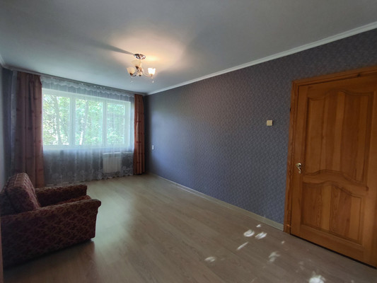 Продам трехкомнатную (3-комн.) квартиру, Великанова ул, 11к1, Рязань г