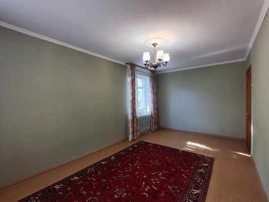 Продам трехкомнатную (3-комн.) квартиру, Великанова ул, 11к1, Рязань г