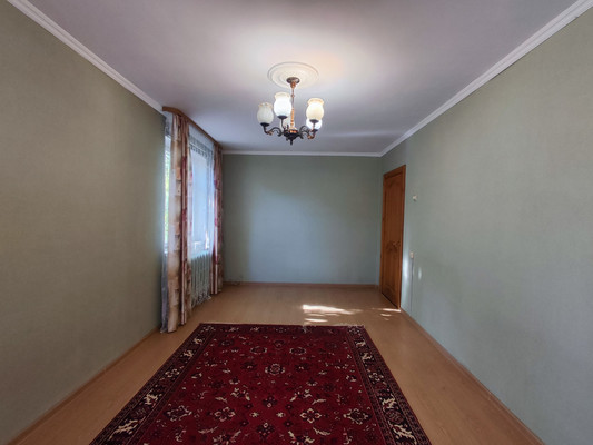 Продам трехкомнатную (3-комн.) квартиру, Великанова ул, 11к1, Рязань г