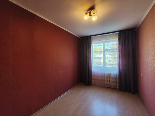 Продам трехкомнатную (3-комн.) квартиру, Великанова ул, 11к1, Рязань г