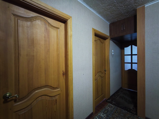 Продам трехкомнатную (3-комн.) квартиру, Великанова ул, 11к1, Рязань г