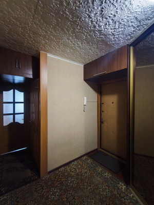 Продам трехкомнатную (3-комн.) квартиру, Великанова ул, 11к1, Рязань г