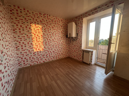 Продам двухкомнатную (2-комн.) квартиру, Осипенко ул, 1, Новокубанск г