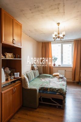 Продам двухкомнатную (2-комн.) квартиру, Западный проезд, 11Ак1, имени Свердлова гп