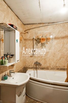 Продам двухкомнатную (2-комн.) квартиру, Западный проезд, 11Ак1, имени Свердлова гп