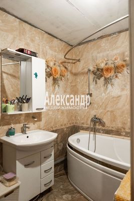 Продам двухкомнатную (2-комн.) квартиру, Западный проезд, 11Ак1, имени Свердлова гп