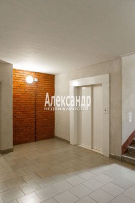 Продам двухкомнатную (2-комн.) квартиру, Западный проезд, 11Ак1, имени Свердлова гп