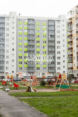 Продам двухкомнатную (2-комн.) квартиру, Западный проезд, 11Ак1, имени Свердлова гп