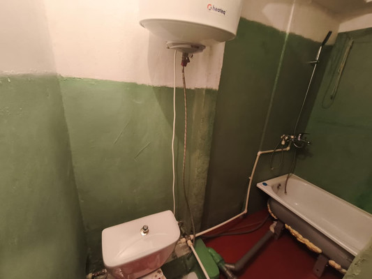 Продам однокомнатную (1-комн.) квартиру, Космонавтов ул, 9, Рязань г